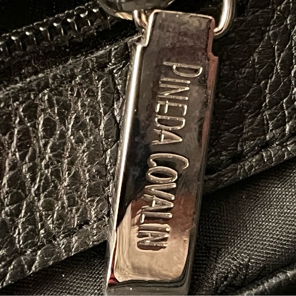 VINTAGE RARE Pineda Covalin Tote
Floral White Snowflakes Print - Picture 7 of 16